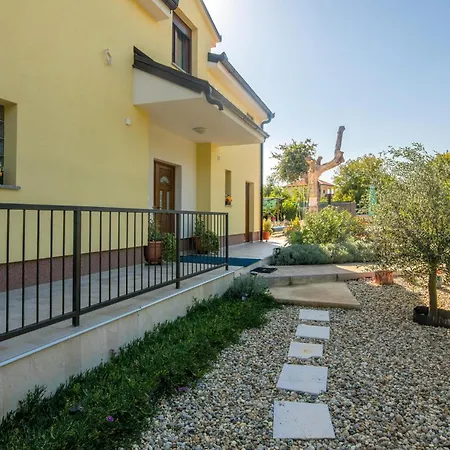 Josie 펜션 말린스카