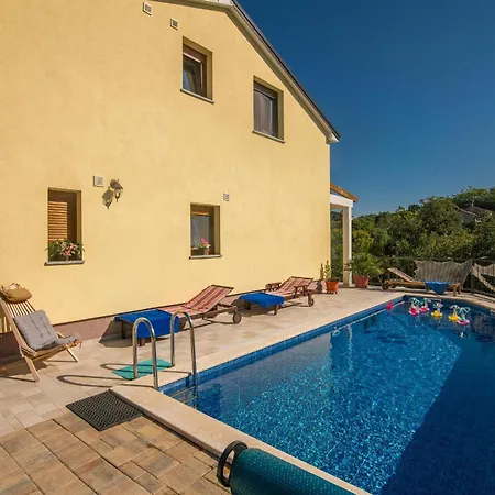 펜션 Josie 말린스카