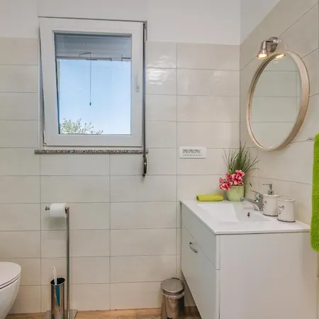 Josie Holiday home *