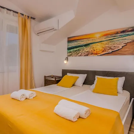 Josie Holiday home Malinska