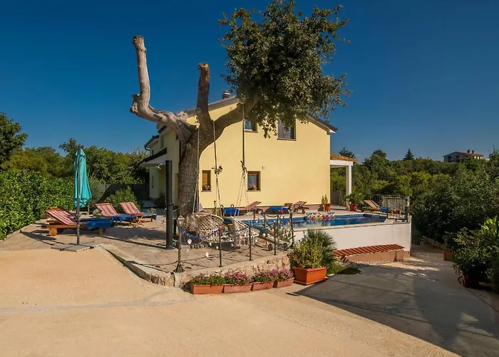 Josie Tatil Evi